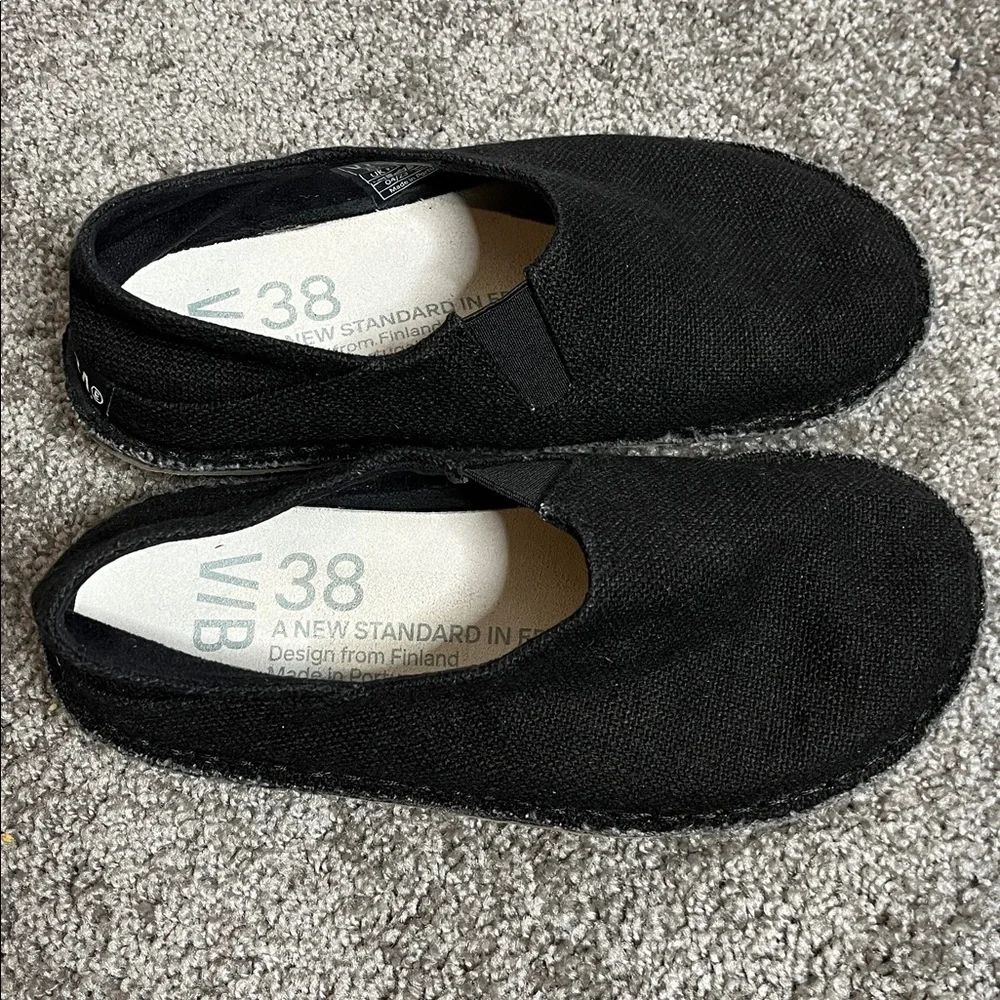 Vibae Zuma black linen constellation shoes - Picture 2 of 6